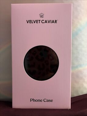 Velvet Caviar Leopard Print Phone Case - Black